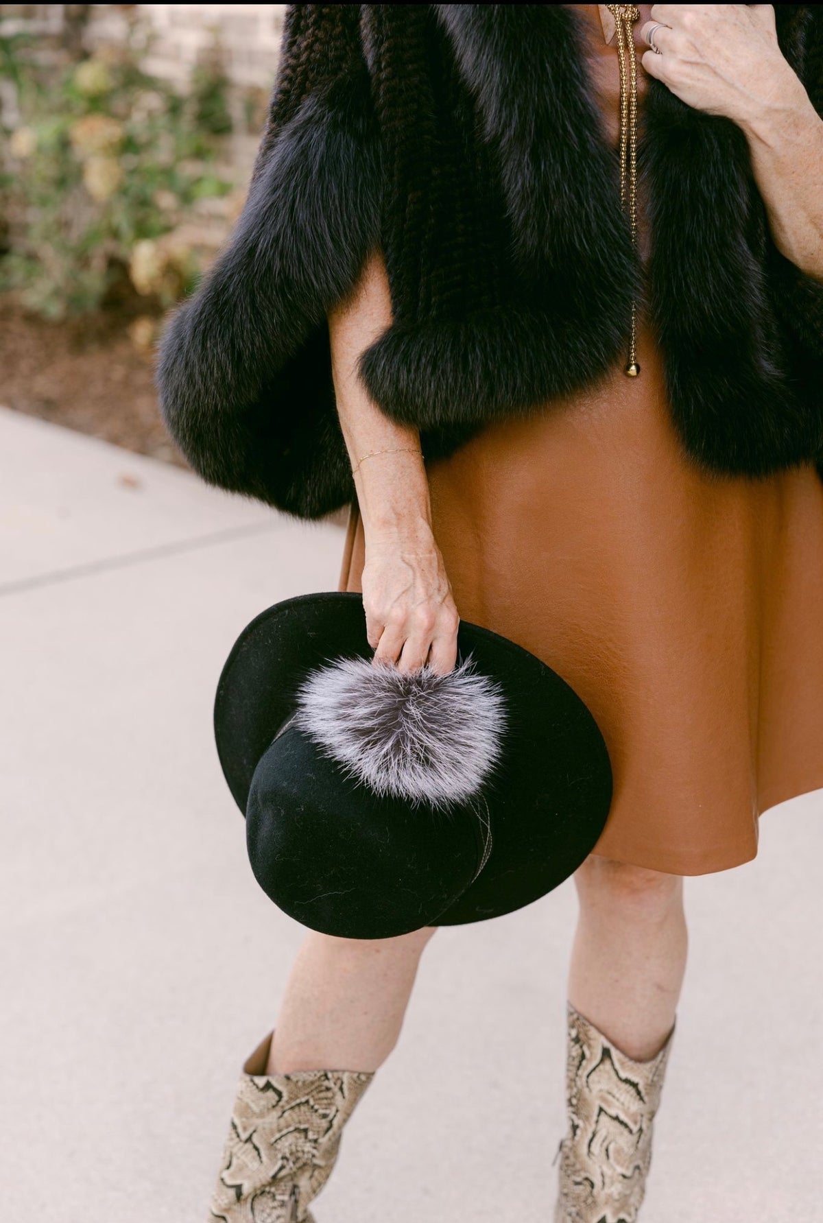 Black Fedora Hat w Silver Fox
