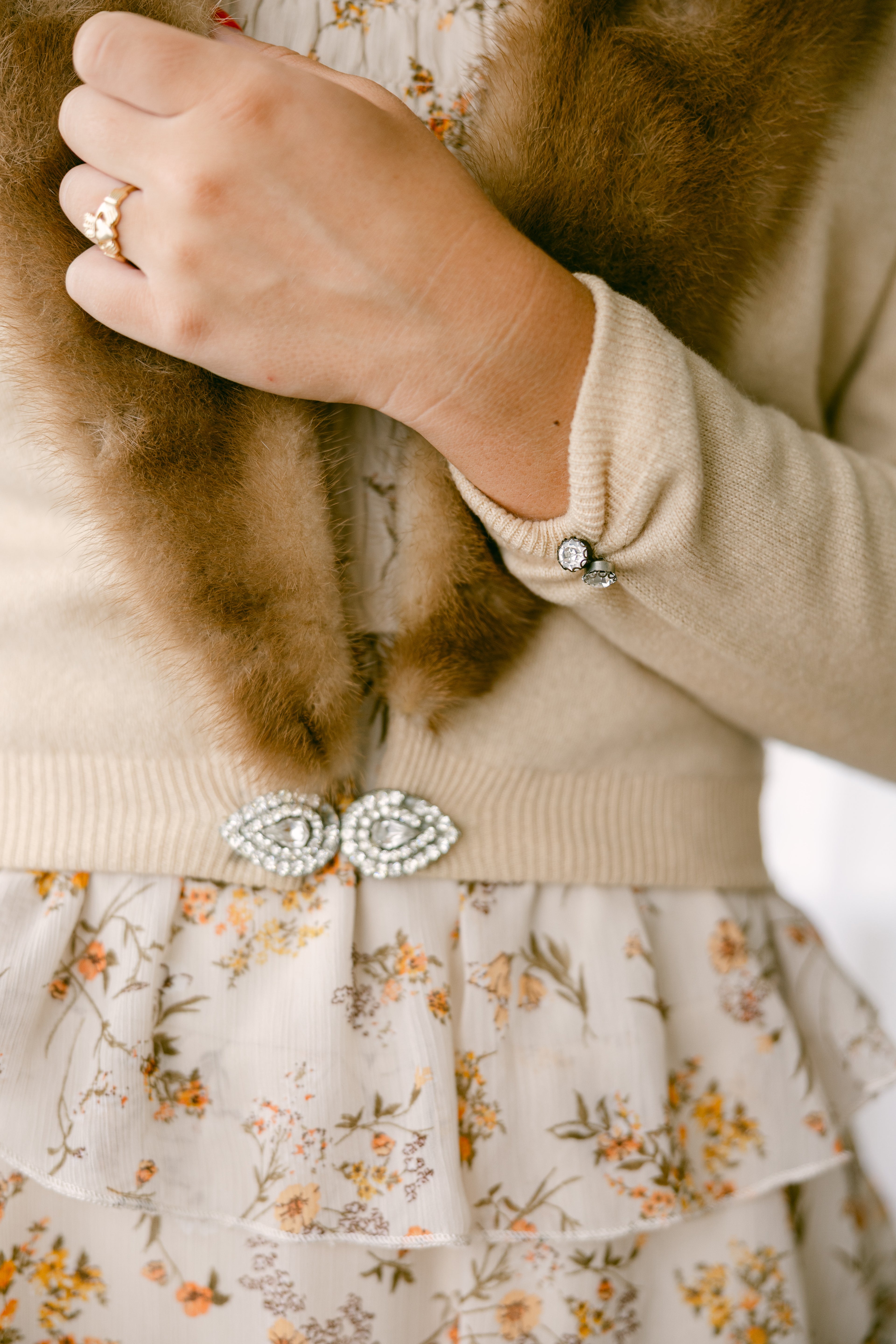 Camel Sweater w Fur Collar and Bling