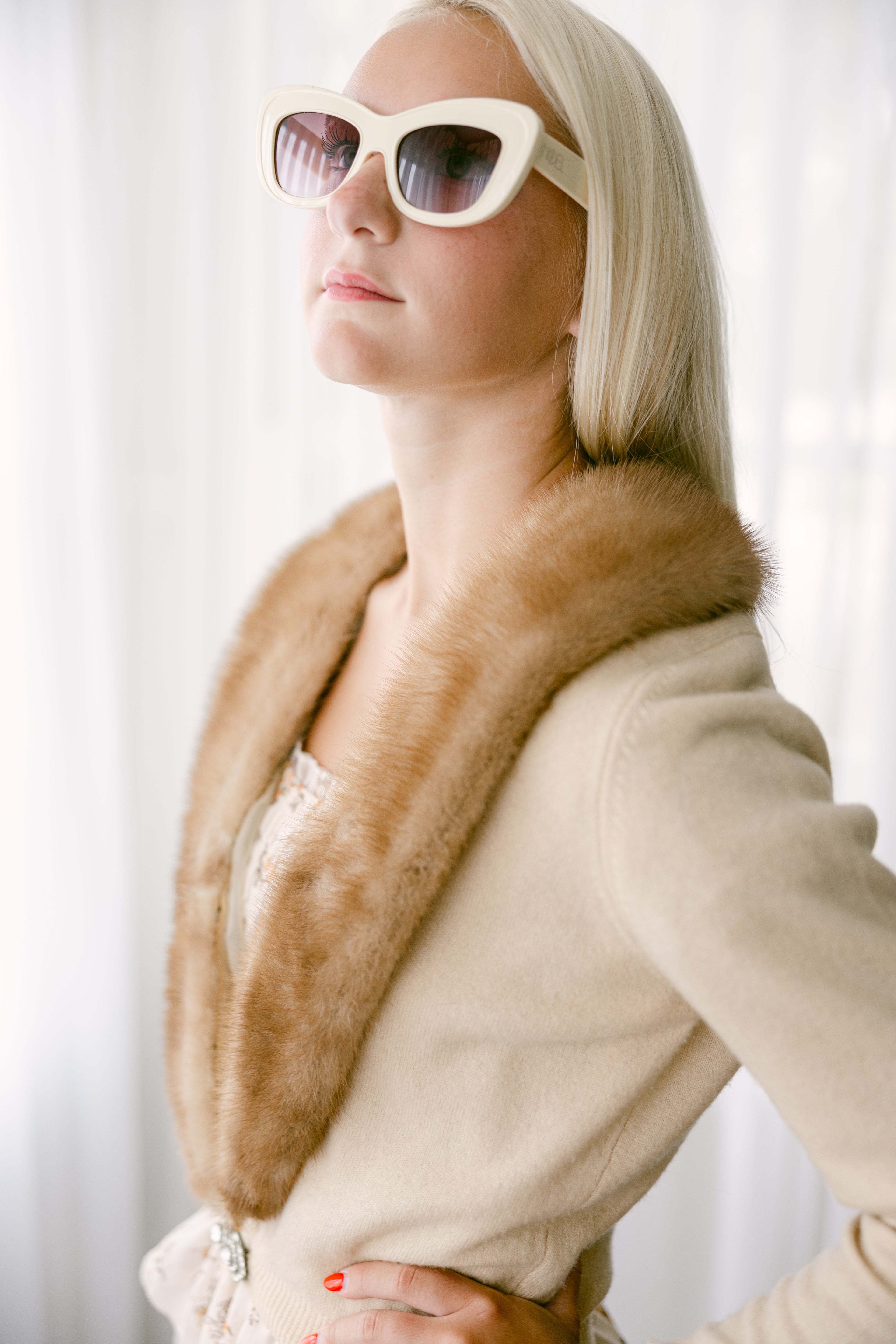 Camel Sweater w Fur Collar and Bling